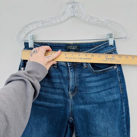 Judy Blue Slim Fit Straight Leg Cropped Ankle Jeans Women’s Size 26 - Picture 2 of 8